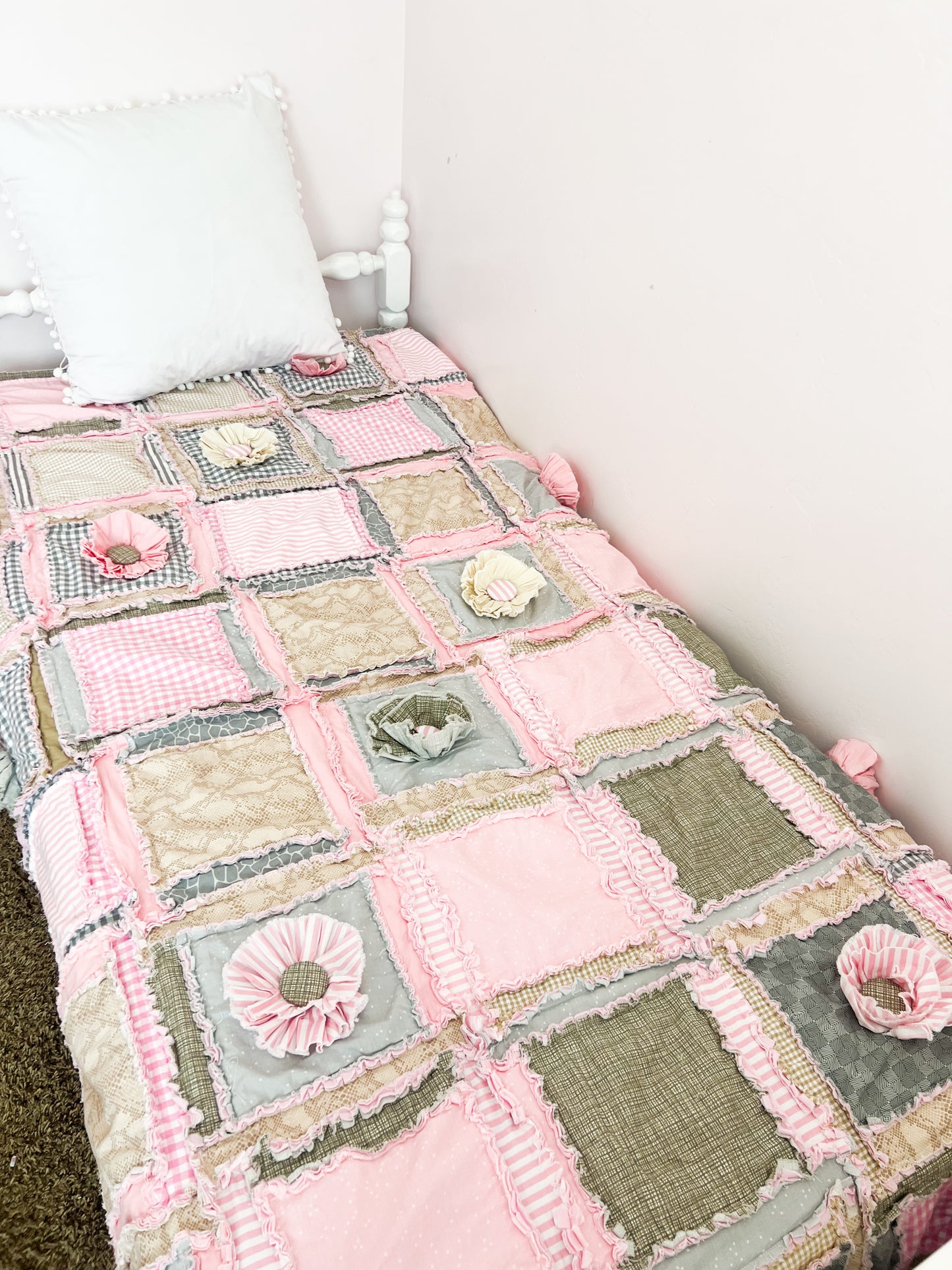 Ruffle Flower Rag Quilt Pattern for Baby Girl - A Vision to Remember