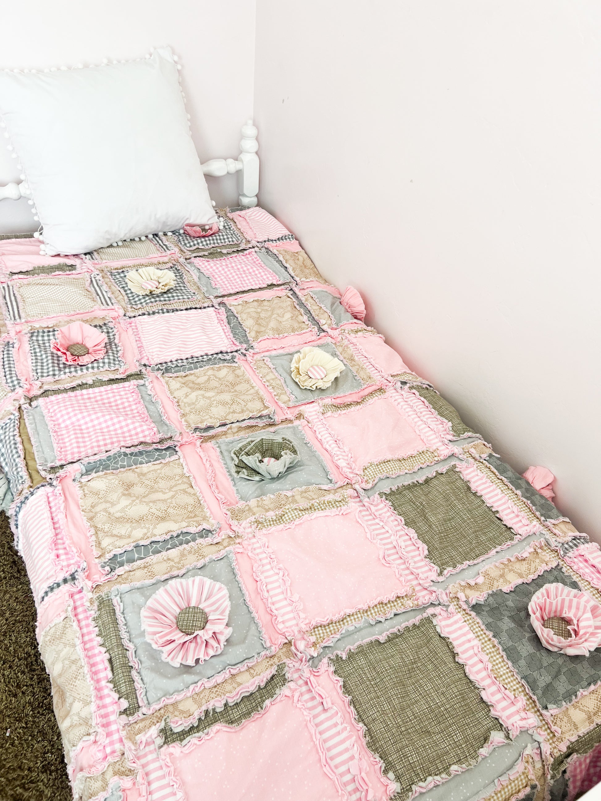 Ruffle Flower Rag Quilt Pattern for Baby Girl - A Vision to Remember