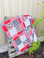 Disappearing 9 Square Rag Quilt Pattern - A Vision to Remember