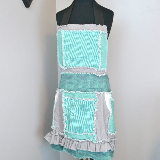 Apron Pattern for Women - A Vision to Remember