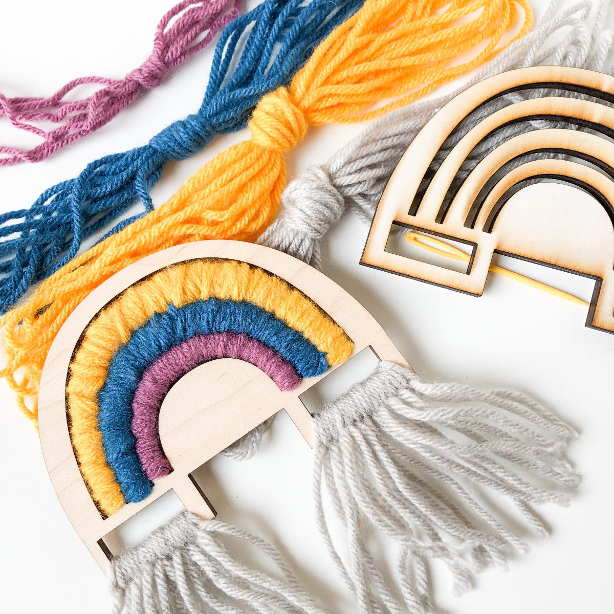 Rainbow Weaving Loom Yarn Craft Kit - A Vision to Remember